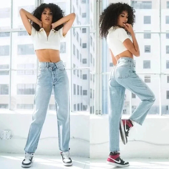 Revice 90s Baby Asymmetrical Jeans - Picture 1 of 12